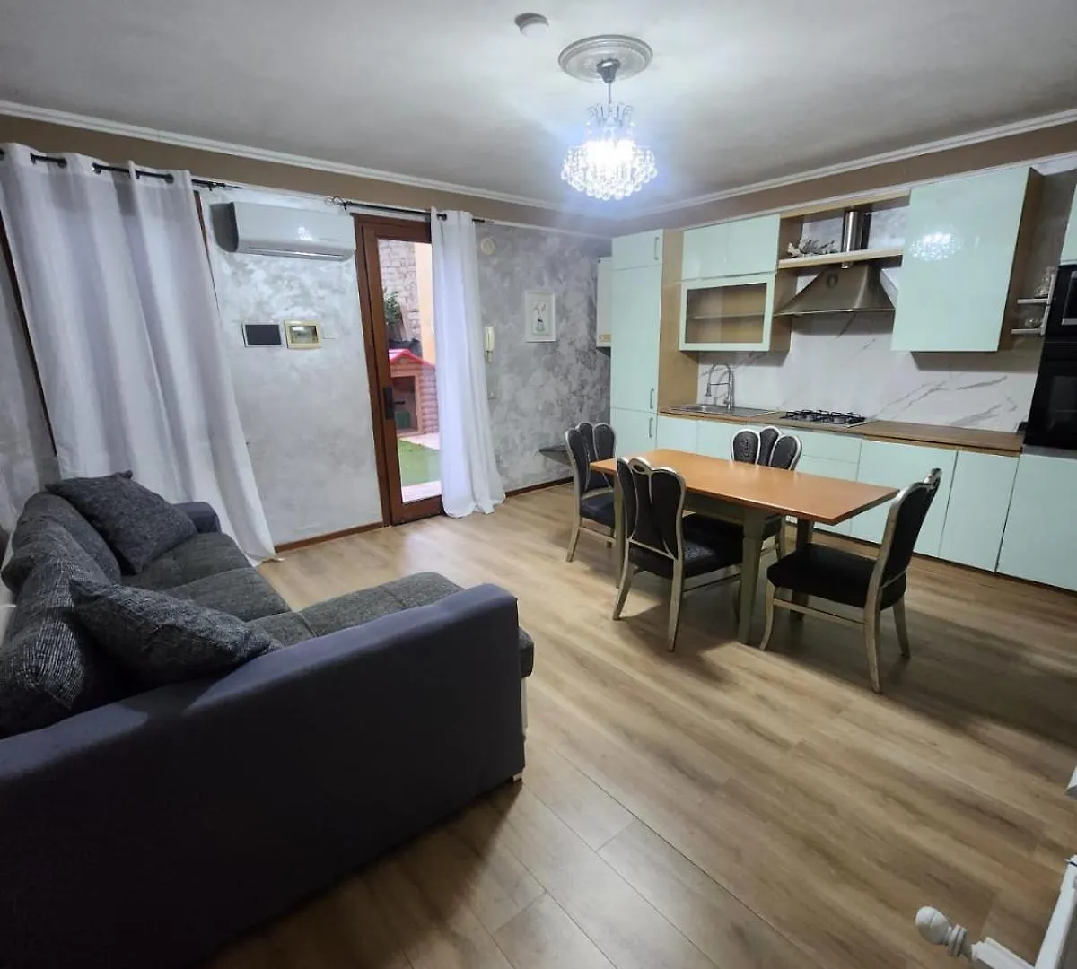 Apphotel Napoleone Pozzo Catena 0*,